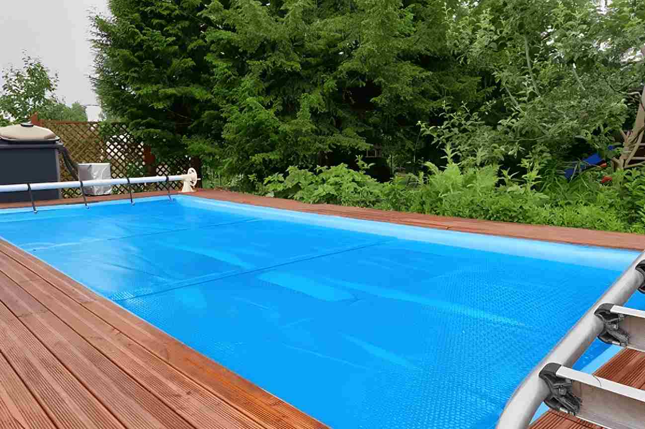 Best Solar Pool Covers Review| 2023